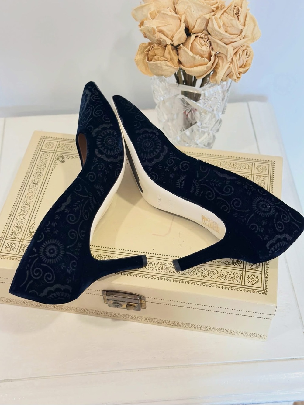 Ron White DWP1 Midnight Velvet Blue Kitten Heels - Picture 15 of 17